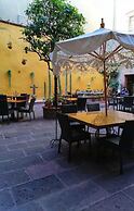 Hotel Carmina