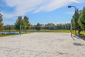 Near Theme Parks! Gorgeous 3 BR Town Home, Splash Park, Pool, Lake, An