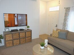 Near Theme Parks! Gorgeous 3 BR Town Home, Splash Park, Pool, Lake, An