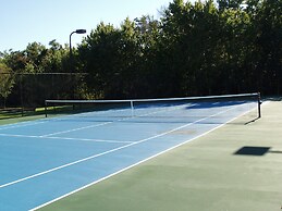 Near Theme Parks! Gorgeous 3 BR Town Home, Splash Park, Pool, Lake, An