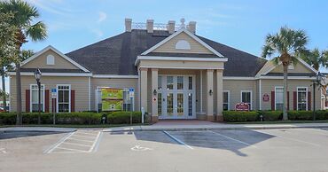 Near Theme Parks! Gorgeous 3 BR Town Home, Splash Park, Pool, Lake, An