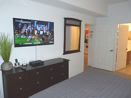 Near Theme Parks! Gorgeous 3 BR Town Home, Splash Park, Pool, Lake, An