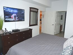 Near Theme Parks! Gorgeous 3 BR Town Home, Splash Park, Pool, Lake, An