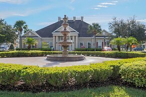 Near Theme Parks! Gorgeous 3 BR Town Home, Splash Park, Pool, Lake, An