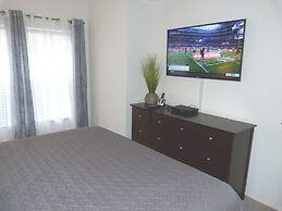 Near Theme Parks! Gorgeous 3 BR Town Home, Splash Park, Pool, Lake, An