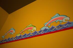 McMenamins Kalama Harbor Lodge