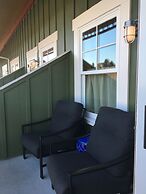 McMenamins Kalama Harbor Lodge