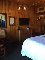 McMenamins Kalama Harbor Lodge