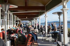 McMenamins Kalama Harbor Lodge