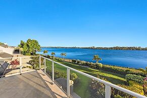 Harrington River Lodge