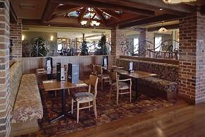 Harrington River Lodge