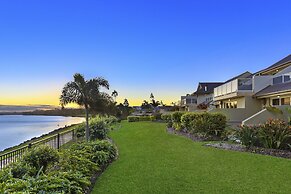 Harrington River Lodge