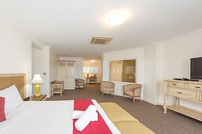 Harrington River Lodge