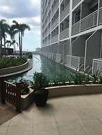 MaxStays Max View at Breeze Residences