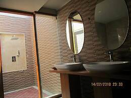 Myat Mingalar Hotel Inle