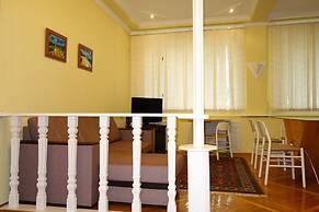 LUXKV Apartment on 2nd Dubrovskaya
