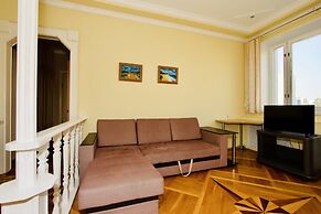 LUXKV Apartment on 2nd Dubrovskaya