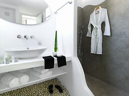 Santa Maria Luxury Suites & Spa