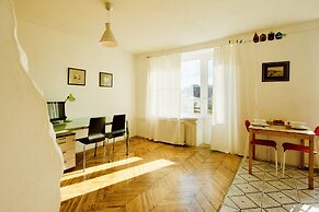 LUXKV Apartment on Schipkovskiy