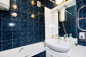 LUXKV Apartment on Gnezdnikovskiy