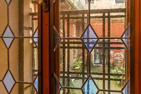 Admiral Emo Palace Over Canal Grande