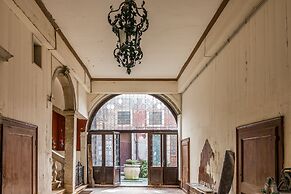 Admiral Emo Palace Over Canal Grande