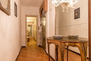 Admiral Emo Palace Over Canal Grande