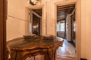 Admiral Emo Palace Over Canal Grande