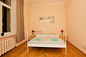 LUXKV Apartment on Sadovaya