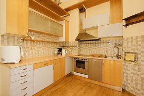 LUXKV Apartment on Sadovaya