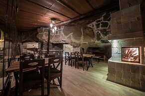 Konak Bezirhane Cave Otel