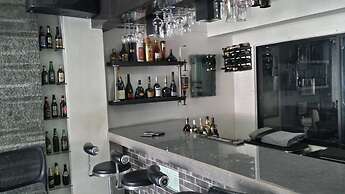 ERVoruto Hostel Makati