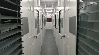 ERVoruto Hostel Makati