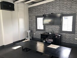 ERVoruto Hostel Makati