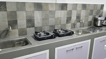 ERVoruto Hostel Makati