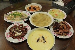 Deren Tea Garden B&B
