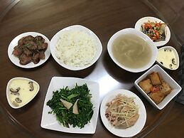 Deren Tea Garden B&B