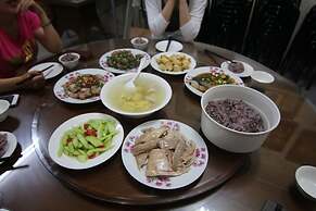 Deren Tea Garden B&B