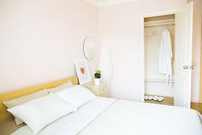 Funny Dolphins Apartments Dmitrovskaya