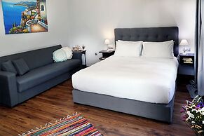 Hellenic Hospitality House