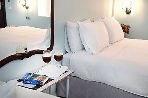 Hellenic Hospitality House