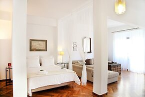 Hellenic Hospitality House