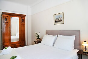 Hellenic Hospitality House