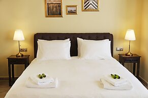 Hellenic Hospitality House