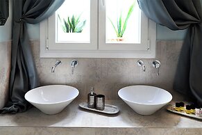 Hellenic Hospitality House