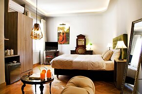 Hellenic Hospitality House