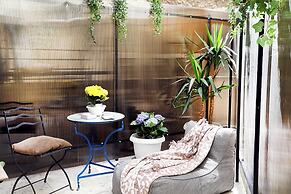 Hellenic Hospitality House