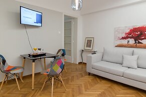 Hellenic Hospitality House