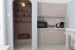 Hellenic Hospitality House