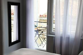 Hellenic Hospitality House